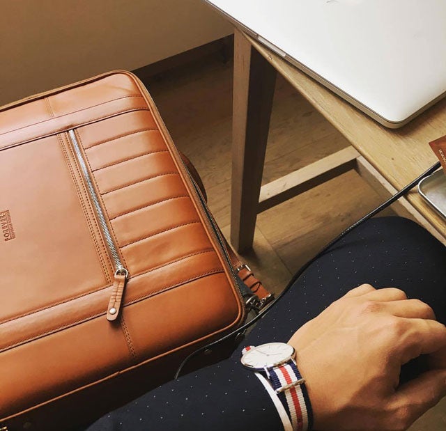 出張にも最適！3WAY可能な多機能&高級レザーバックパック48Hr Switch