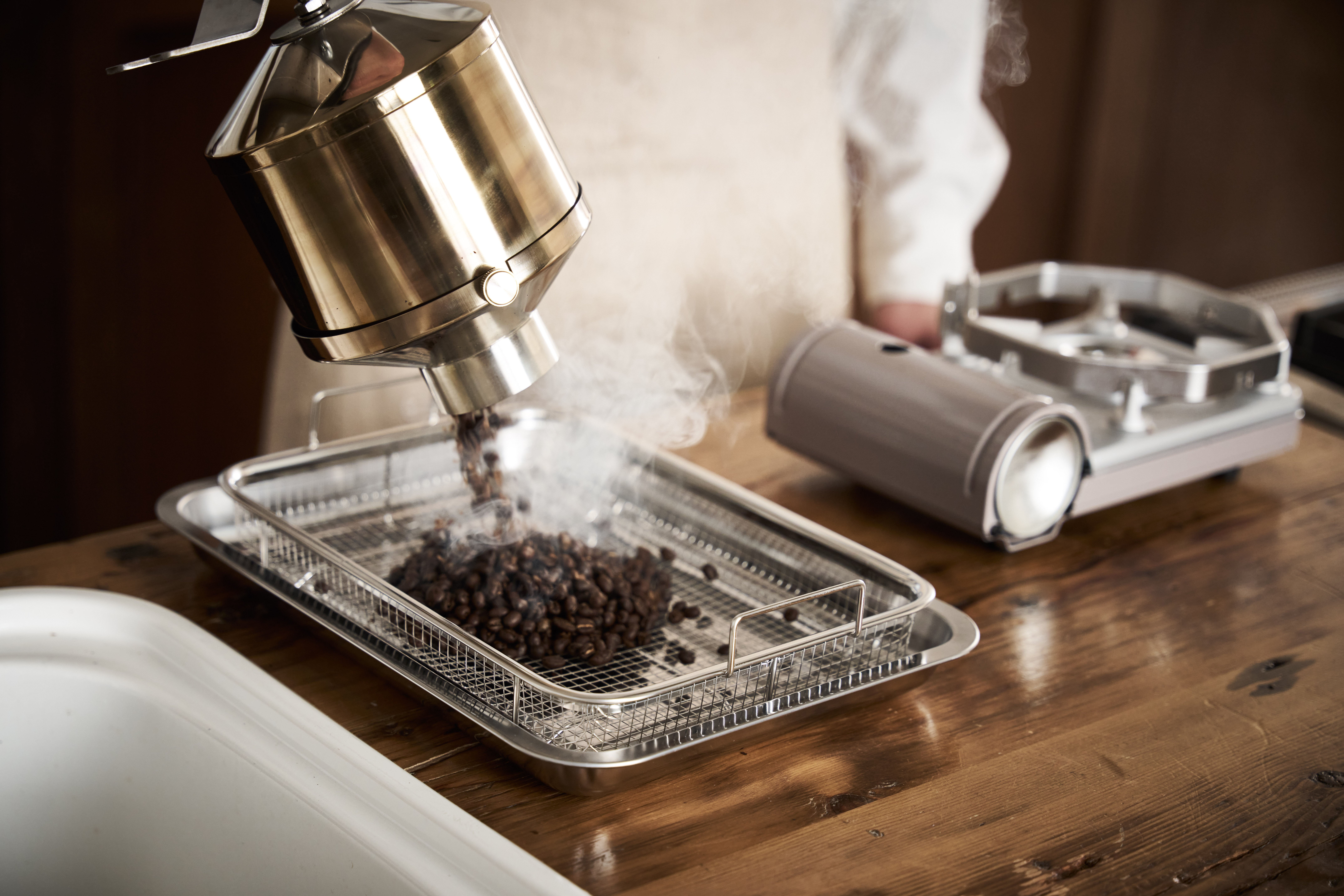 岩谷産業が贈る新焙煎体験。コーヒー好きが遂に叶えた珈琲豆焙煎機MY