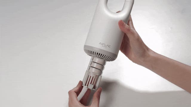 クローゼット内の空気環境を劇的に快適化する｜衣類ケアデバイス