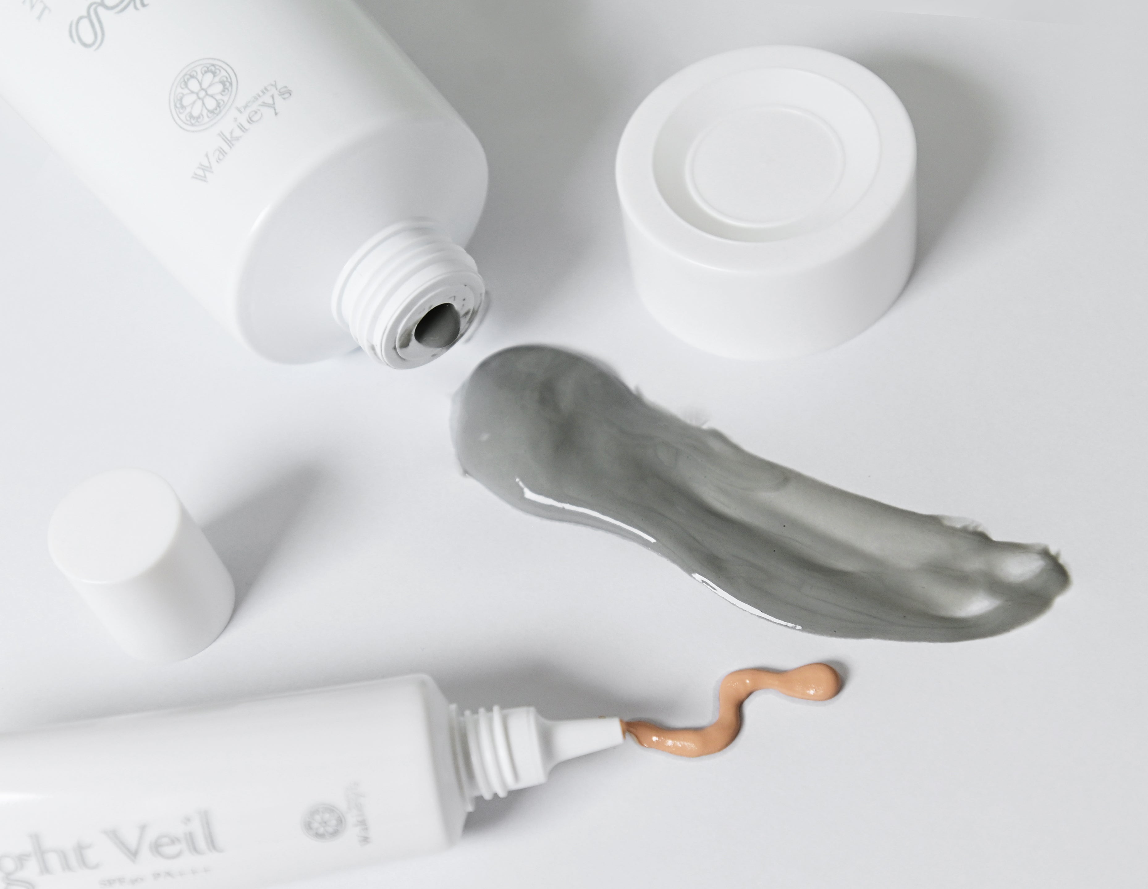 落とす」も「守る」も、肌を整える時代へ。サロンメソッドの、クレイ