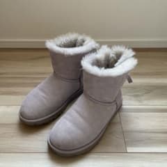 UGG アグ ムートンブーツ リボン ミニベイリーボウ - メルカリ