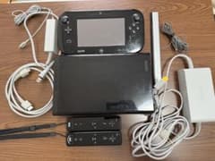 動作確認済】WiiU本体（黒）+リモコン2本+スマブラ他 - メルカリ