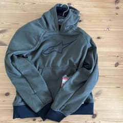 アルパインスターズ パーカー プロテクター入り 色はカーキになります