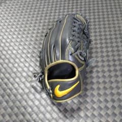 NIKE ナイキ 一般軟式グローブ 廃盤品！☆黒金 投手 内野手 - メルカリ