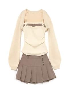 ANDMARY Heidi belt pleats set up ivory - メルカリ