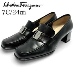 極美品✨フェラガモ 7C 約24㎝ ヴァラ レザー ローファー パンプス 黒