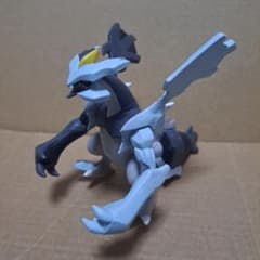 1/40スケール ブラックキュレム フィギュア 立体ポケモン図鑑 キュレム