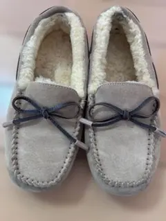2026年最新】ugg モカシン 22.5の人気アイテム - メルカリ