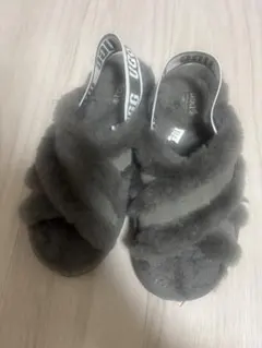 2026年最新】ugg ファーサンダル グレーの人気アイテム - メルカリ