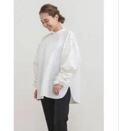 2026年最新】yori ブラウス shiroconの人気アイテム - メルカリ