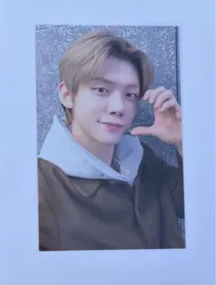 2026年最新】txt ヨンジュン トレカの人気アイテム - メルカリ