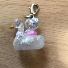 2026年最新】白鳥キティの人気アイテム - メルカリ