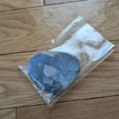 プロセカ 朝比奈まふゆ キラキラビックハート型缶バッジ - メルカリ