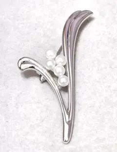 MIKIMOTOミキモト シルバーパールブローチ ☆3珠☆フラワー☆現行完売