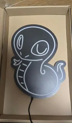 2026年最新】SNEKI SNEKの人気アイテム - メルカリ