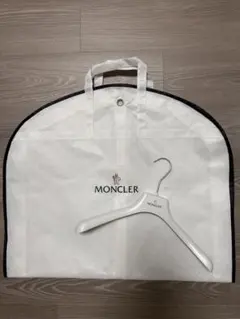 2026年最新】MONCLER ガーメントバッグの人気アイテム - メルカリ