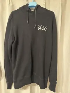 2026年最新】sacai kaws パーカーの人気アイテム - メルカリ