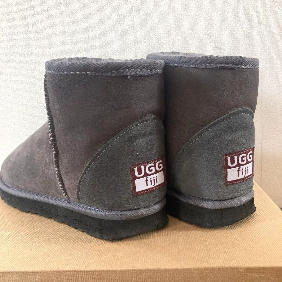 2026年最新】UGG fijiの人気アイテム - メルカリ