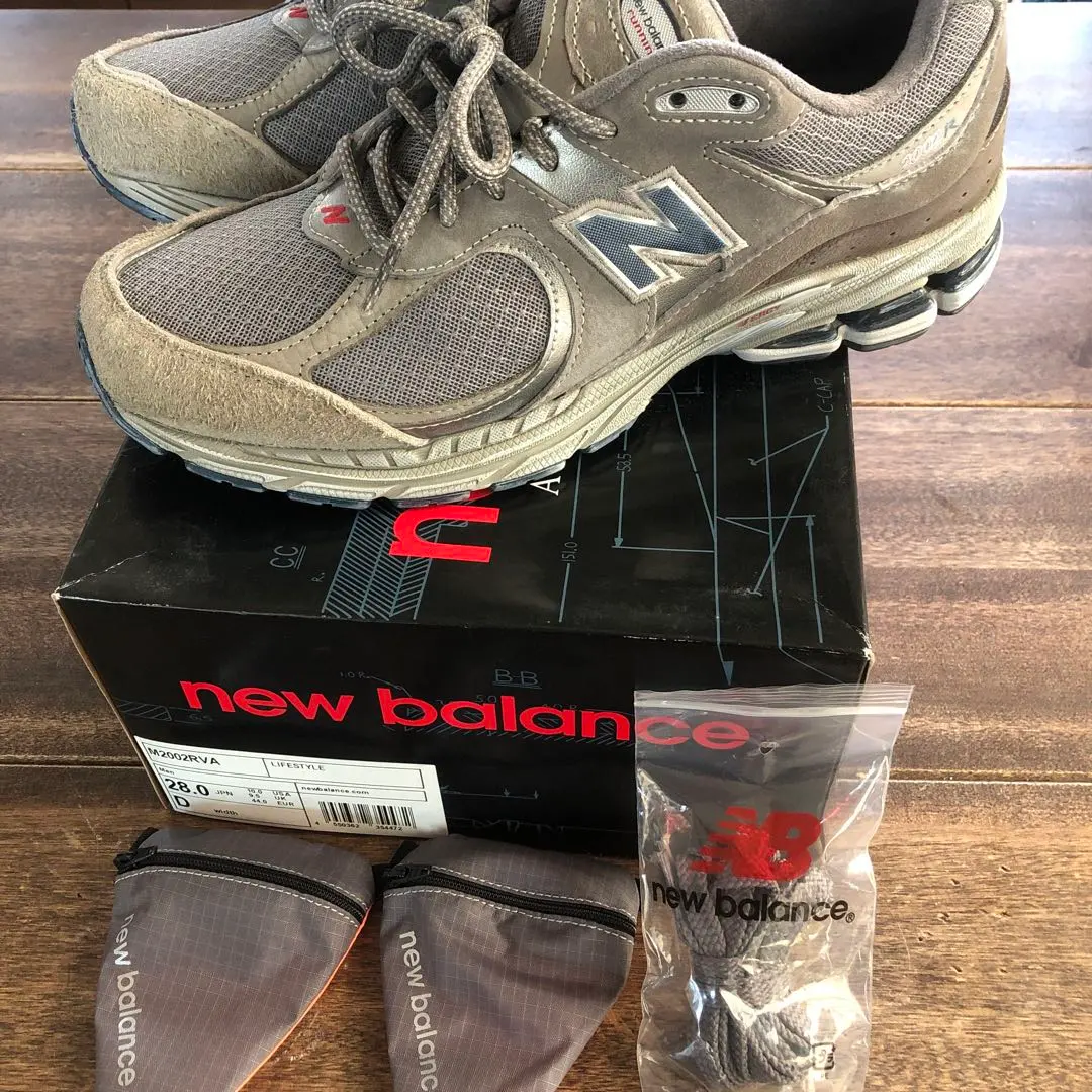2026年最新】new balance 2002rvaの人気アイテム - メルカリ