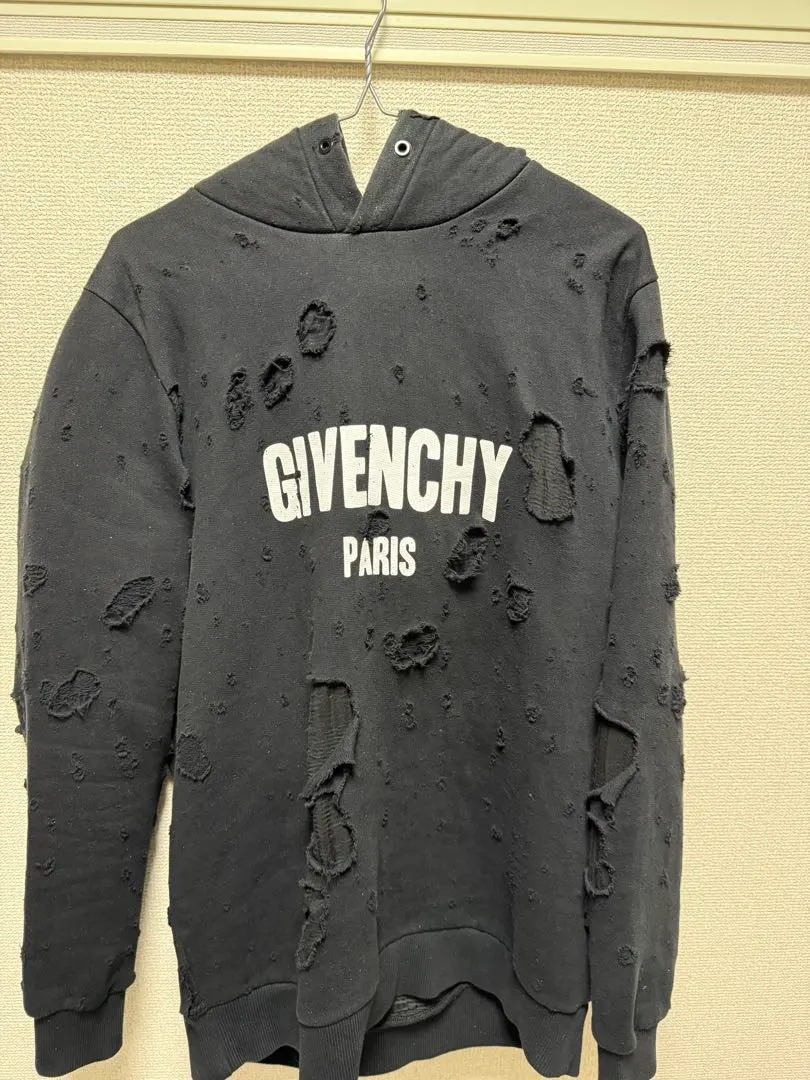2026年最新】givenchy デストロイスウェットの人気アイテム - メルカリ