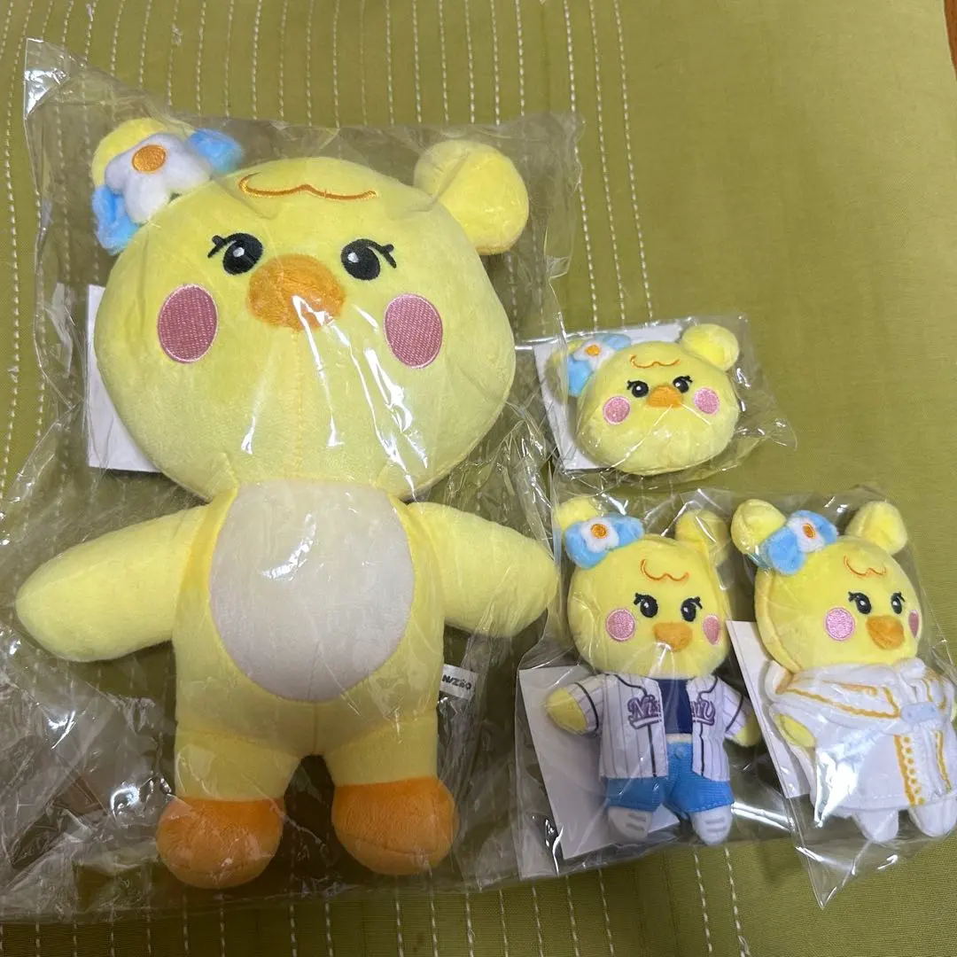 2026年最新】niziuリオ バッグチャームの人気アイテム - メルカリ