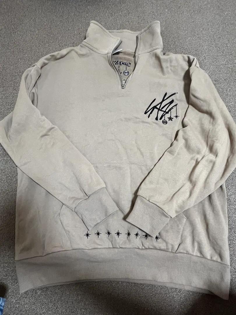 2026年最新】stray kids ハーフジップの人気アイテム - メルカリ