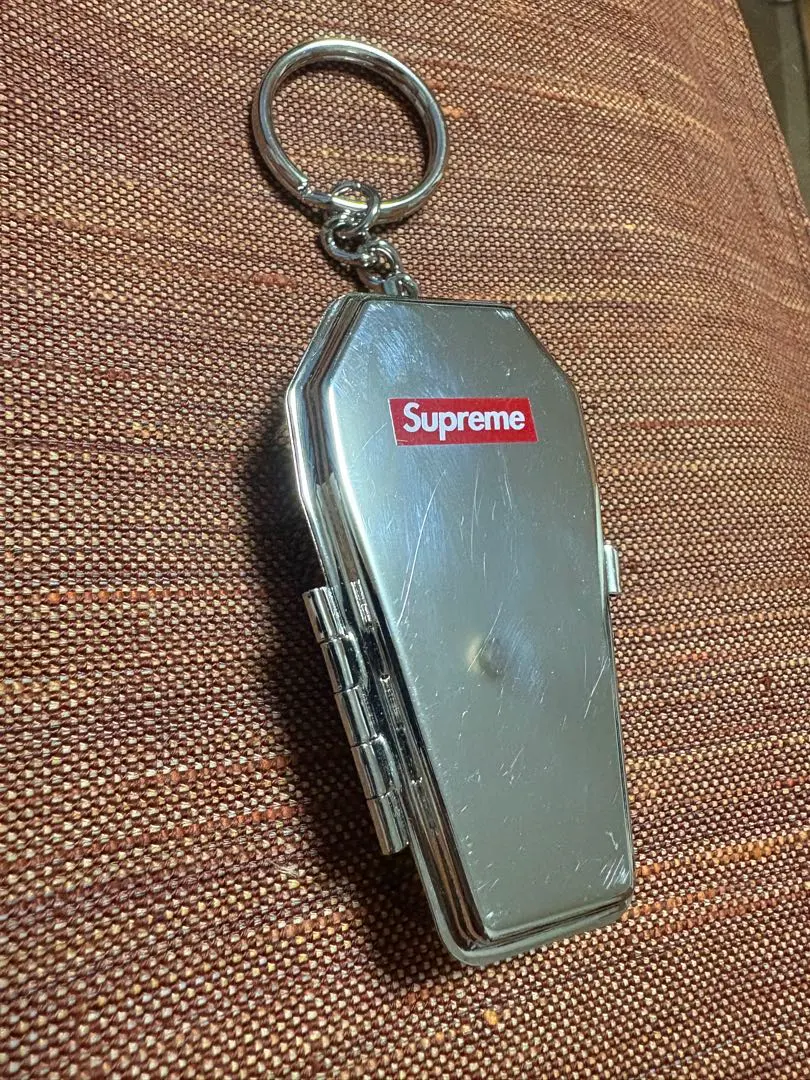 2026年最新】supreme 灰皿 キーホルダーの人気アイテム - メルカリ