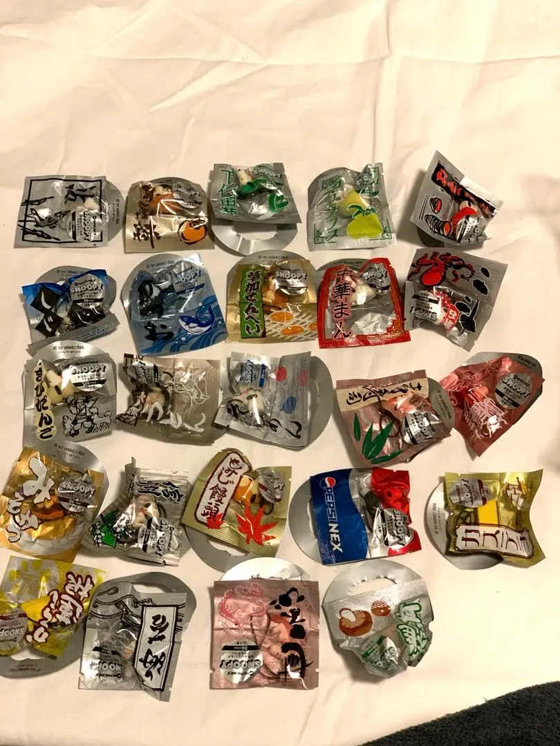 2026年最新】スヌーピー 全国おいしいものアクセサリー 弾の人気