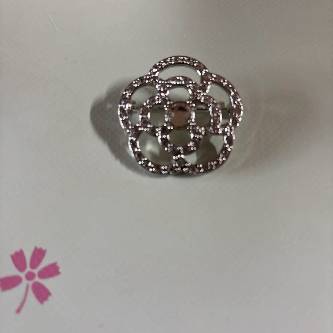 2026年最新】クレイサス ブローチの人気アイテム - メルカリ