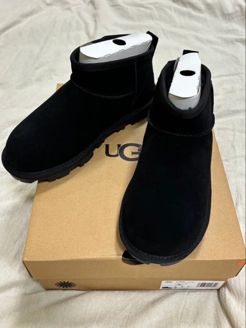 2026年最新】UGGエッセンシャルミニの人気アイテム - メルカリ