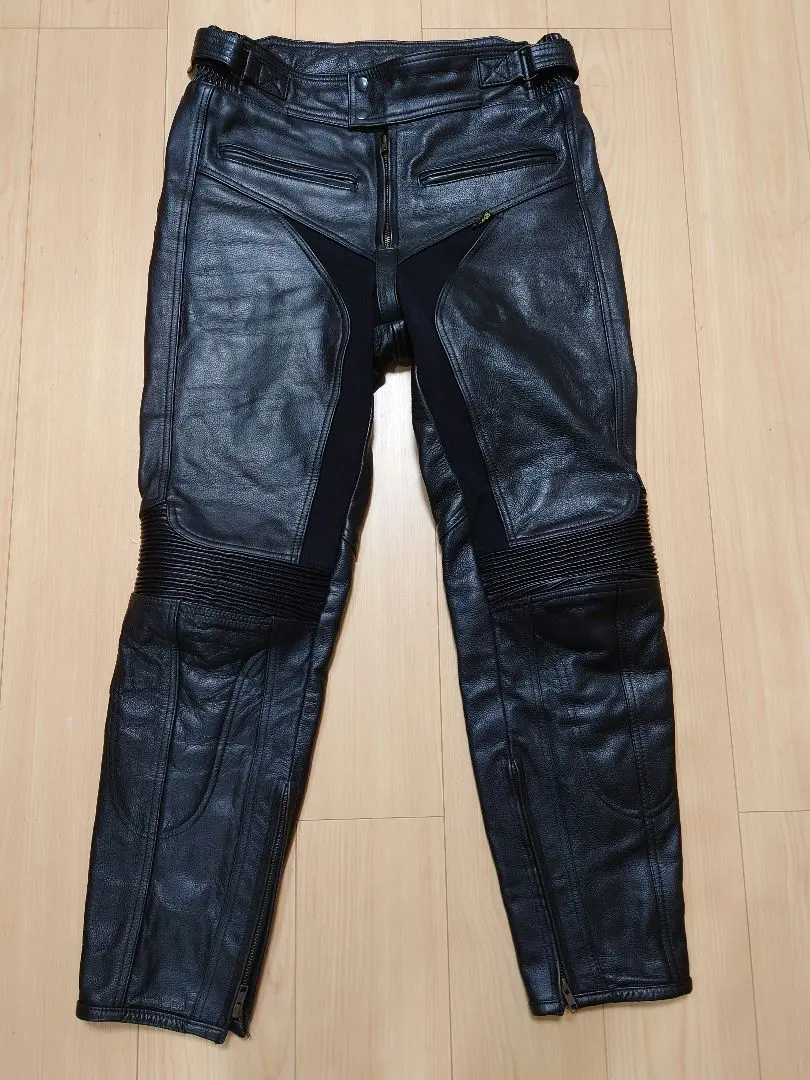 2026年最新】レザー パンツ clooneyの人気アイテム - メルカリ