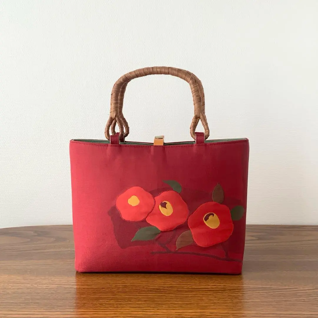 帯猫と蝶々リメイクバンブーハンドルバッグ浅型マチ広め