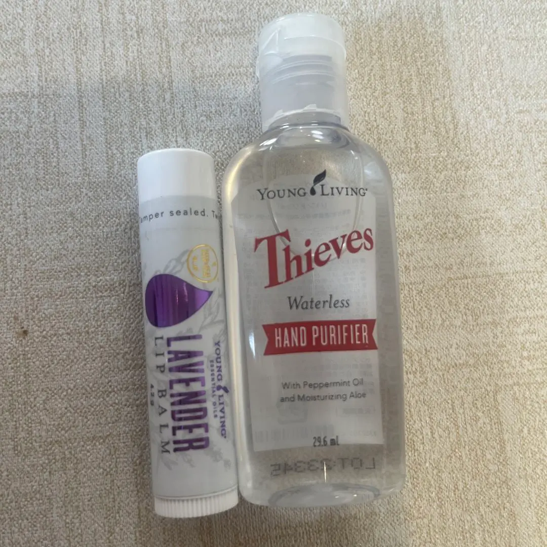 2026年最新】ヤングリヴィングリップバームの人気アイテム - メルカリ