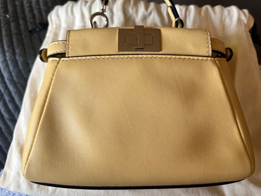 2026年最新】フェンディ FENDI マイクロピーカブーの人気アイテム