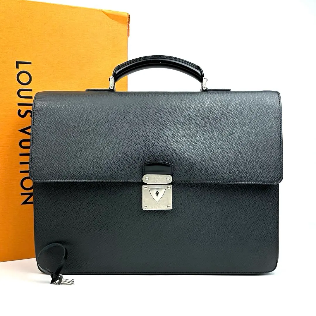 2026年最新】ヴィトン ロブストの人気アイテム - メルカリ