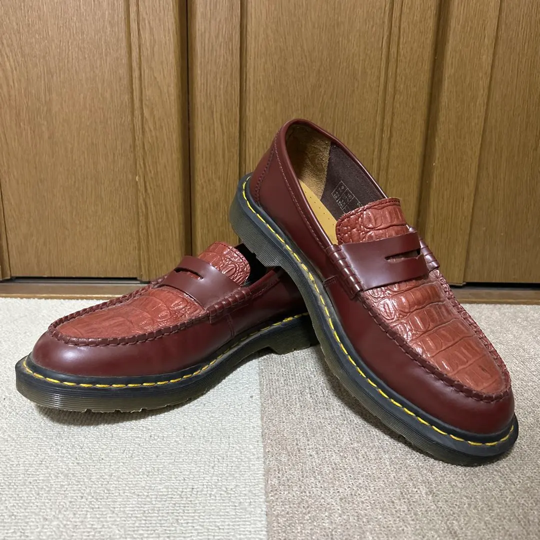 2026年最新】stussy dr.martens ローファーの人気アイテム - メルカリ