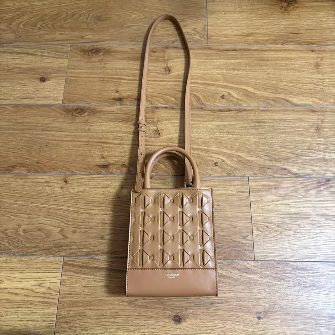 2026年最新】SERAPIAN ショルダーバッグの人気アイテム - メルカリ