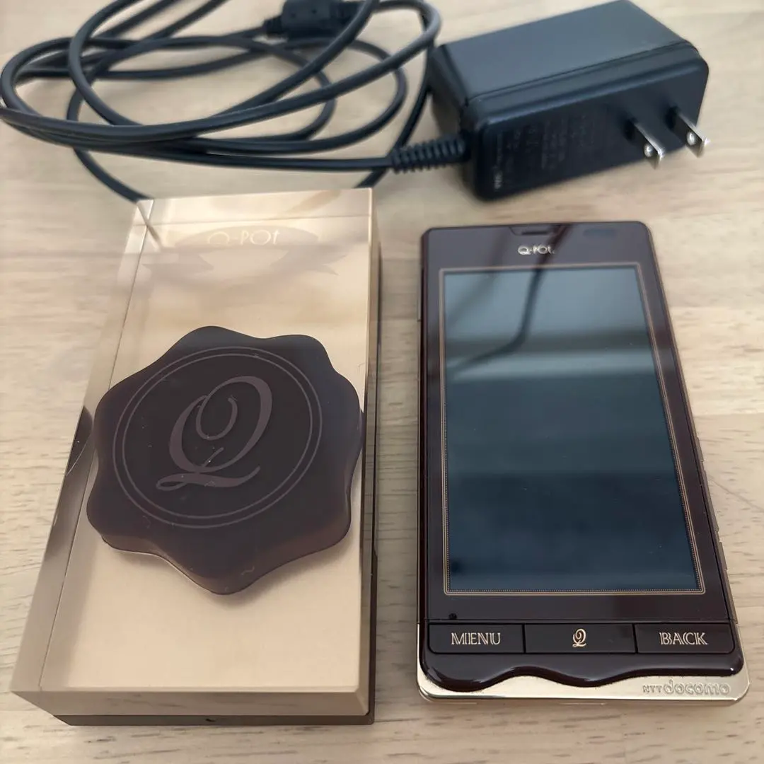 2026年最新】Q-pot. 携帯電話本体の人気アイテム - メルカリ