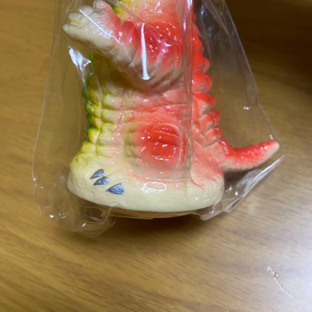 ウルトラマン 怪獣 レッドキング m1号 貯金箱 ソフビ 5420 - メルカリ