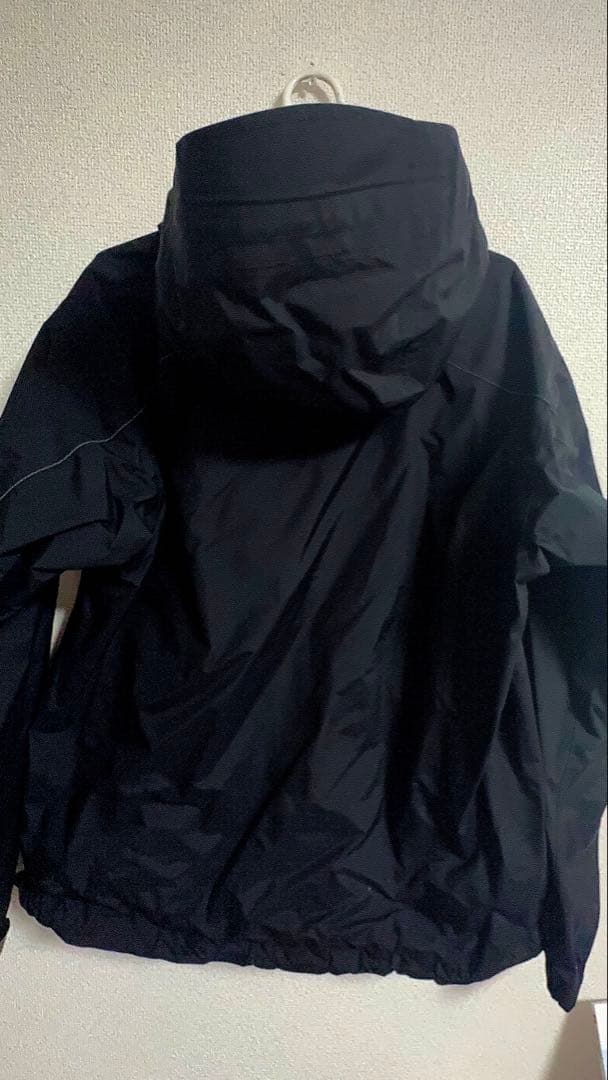 ジャケット・アウター and wander 2.5L hiker rain jacket