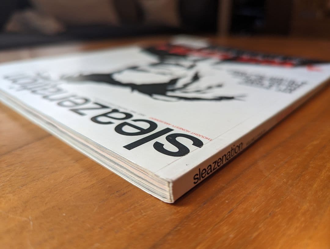 Sleazenation 2000 年 7 月 第 6 号 バンクシー カバー - メルカリ