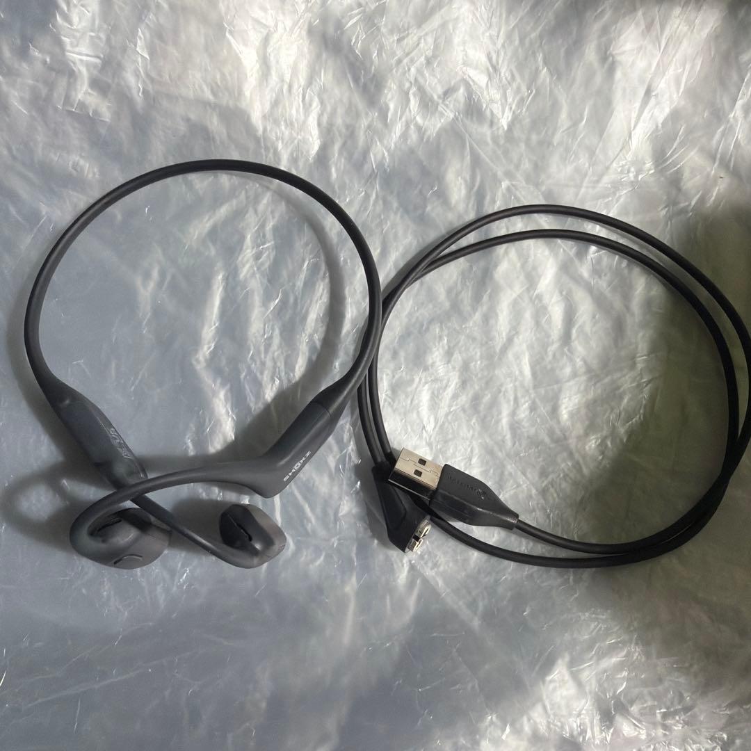 Shokz OpenRun Pro S810 Black骨伝導イヤホン 値下げ最終】Shokz OPENRUN PRO 骨伝導イヤホン 付属品完備 クラウド