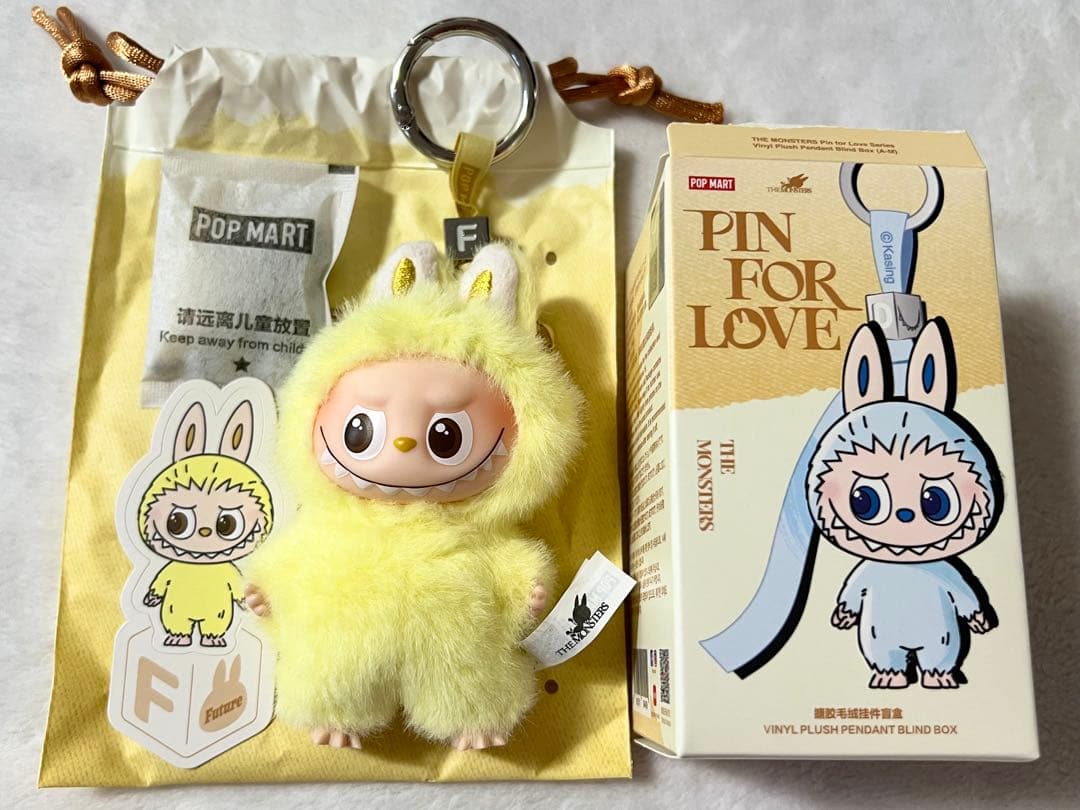 ラブブ PIN FOR LOVE アルファベット F イニシャルラブブ ミニ ①