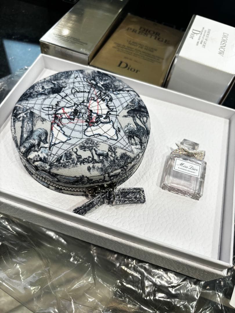 Dior ディオールプラチナ会員 ウェルカムギフト 2025新品未開封 - メルカリ