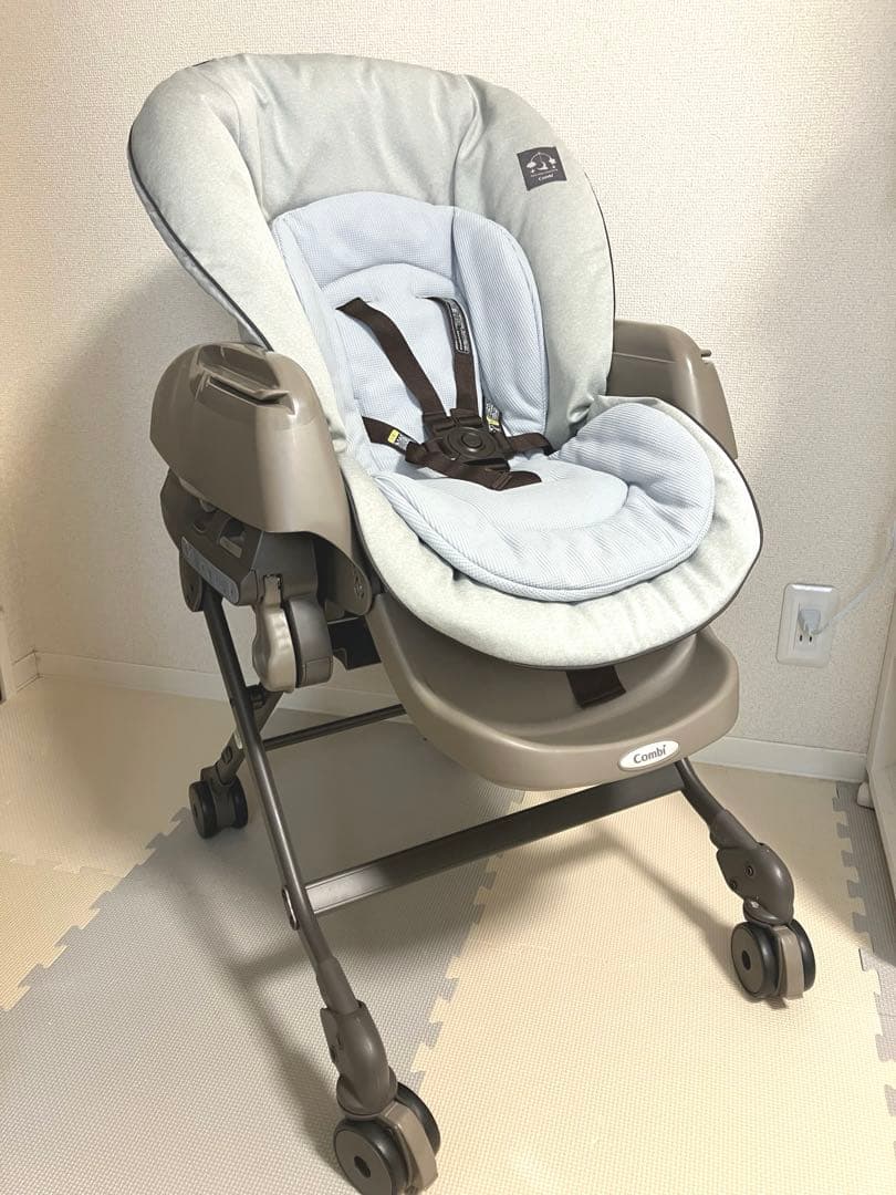 COMBI コンビ　ネムリラ　オートスウィング　 auto swing Combi（コンビ） 電動ベビーラック レンタル ネムリラ オート