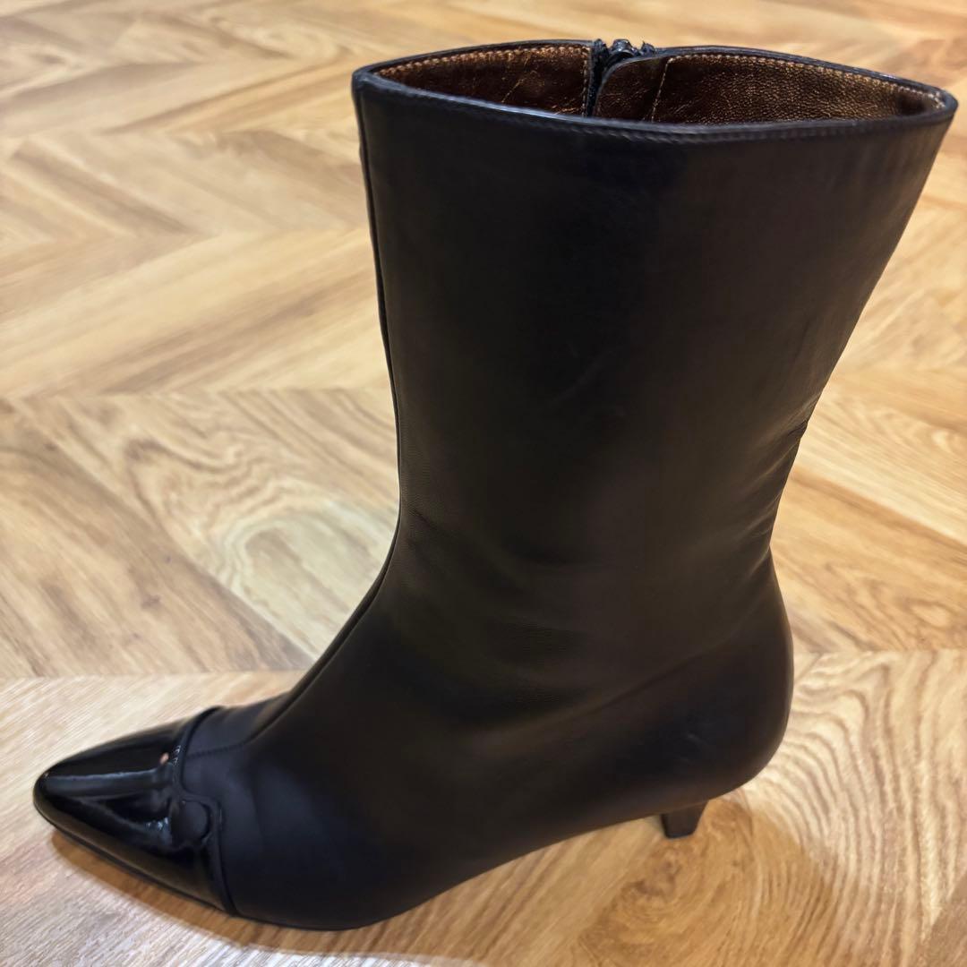 極美品】サルヴァトーレフェラガモ レザーショートブーツ サイドジップ