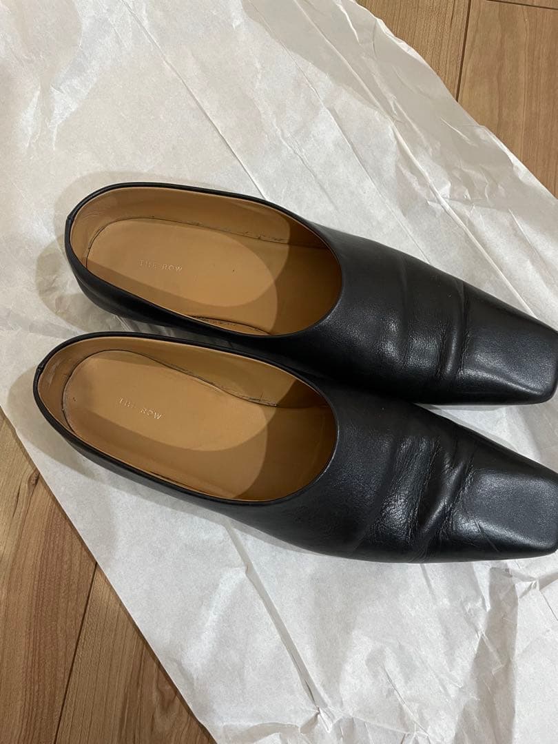 THE ROW スクエアトゥパンプス 送料込/関税込□The Row□スクエアTストラップレザーフラット (The