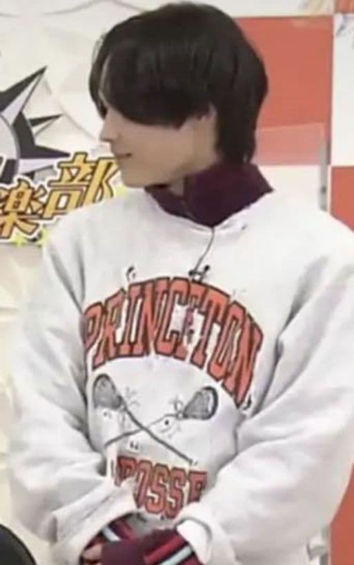 最終価格】Reebok ダメージスウェット L ブラック 松村北斗 - メルカリ