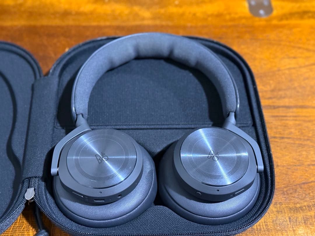 ヘッドホン Bang & Olufsen Beoplay HX Amazon.com: Bang & Olufsen Beoplay HX – Comfortable Wireless ANC