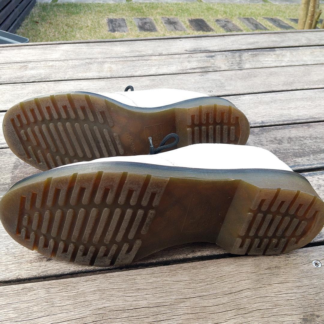 Dr.Martensドクターマーチン 3ホール 1461PW UK7 白 箱付き - メルカリ